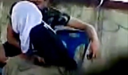آماتور Busty با ارزش در اولین داستان سکسی منو مادربزرگم از blowjob خود