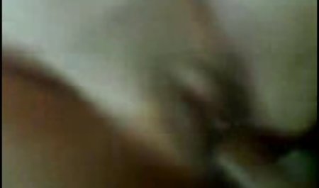 دختر دوست داشتنی از طریق کس او را بیرون زد صد داستان سکسی مامان